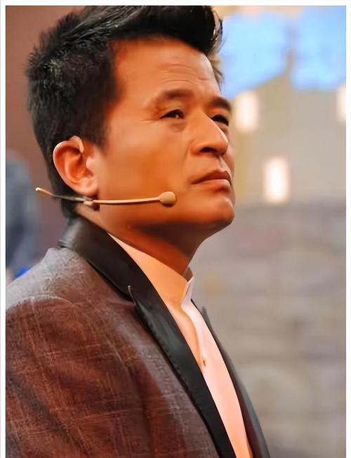 小品剧本职场搞笑幽默_小品职场正能量剧本_职场励志小品剧本